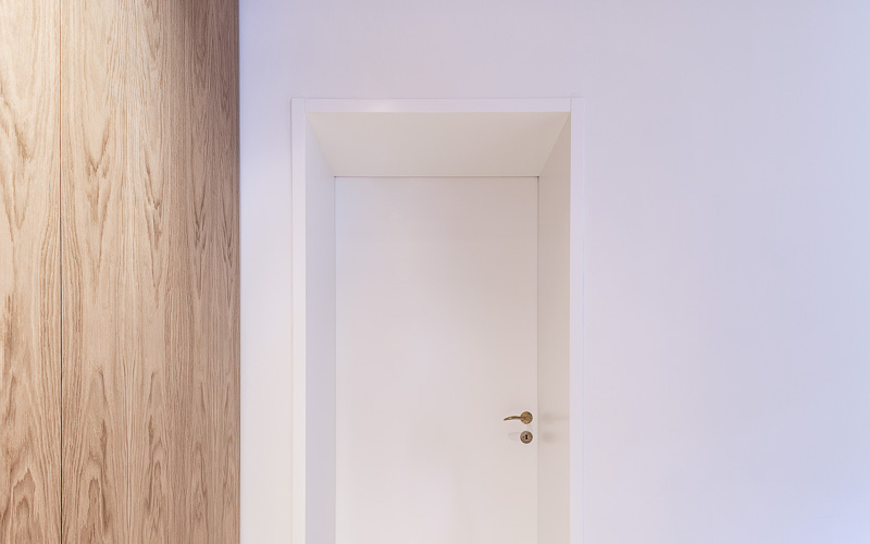 Glatte, moderne døre