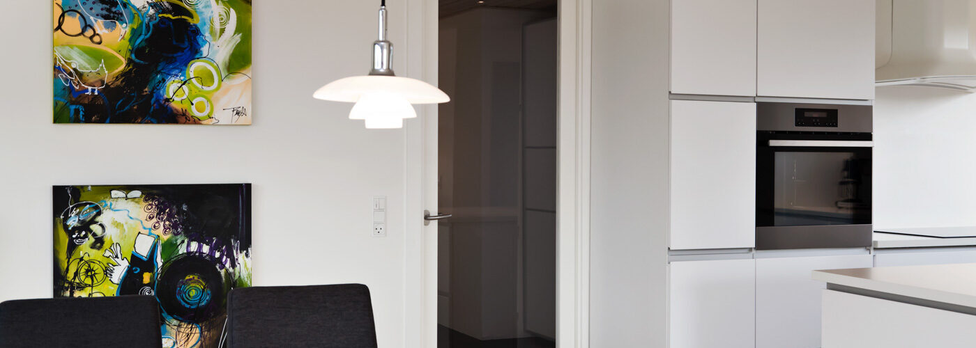 Villa Ly 4080 Moderne glasdøre til typehus fra 1970'erne